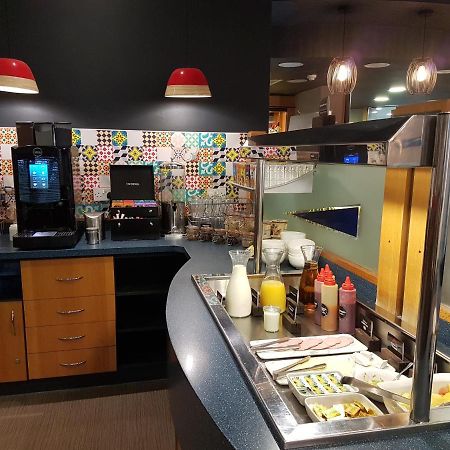 Ibis Cardiff Gate - International Business Park Hotell Eksteriør bilde