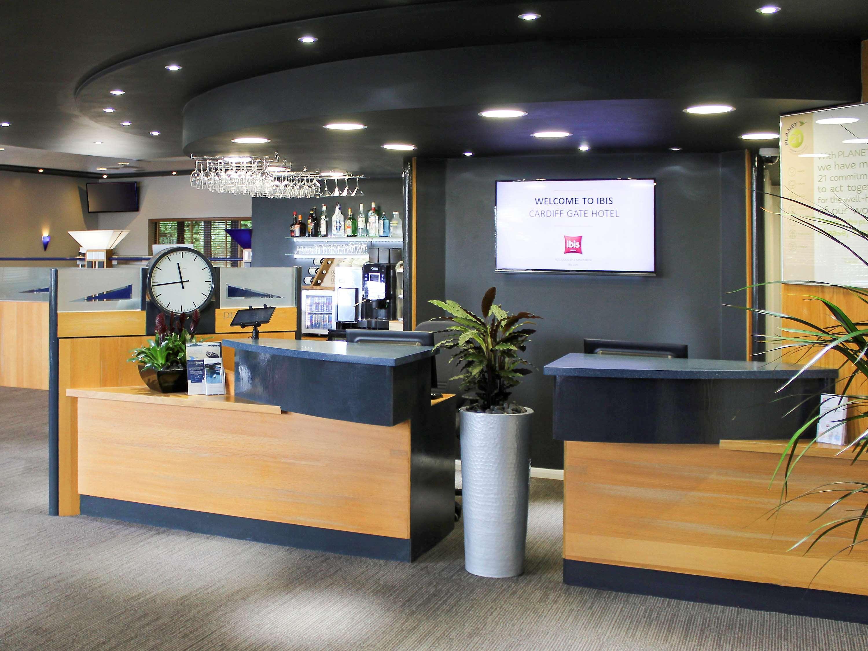 Ibis Cardiff Gate - International Business Park Hotell Eksteriør bilde