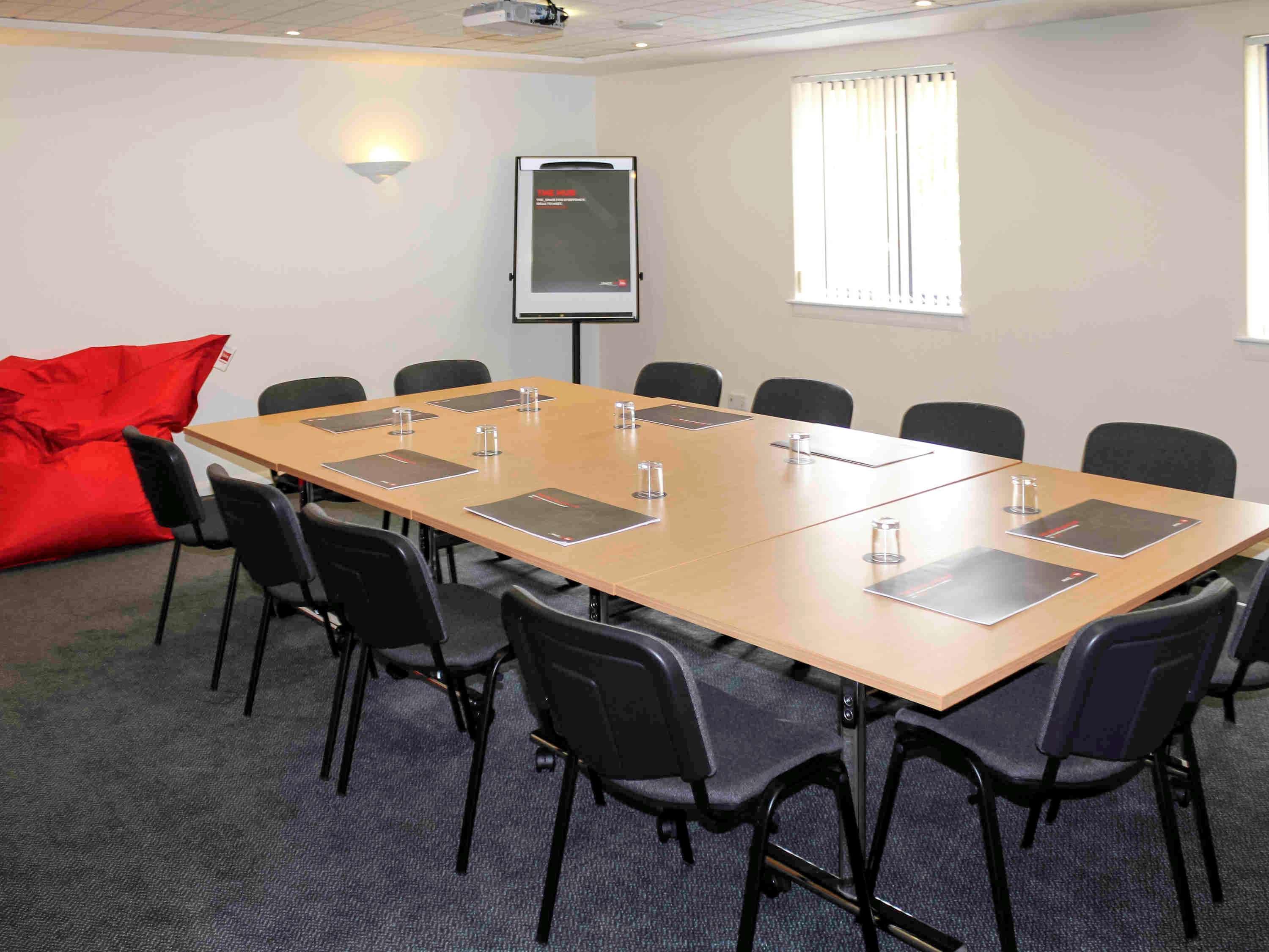 Ibis Cardiff Gate - International Business Park Hotell Eksteriør bilde
