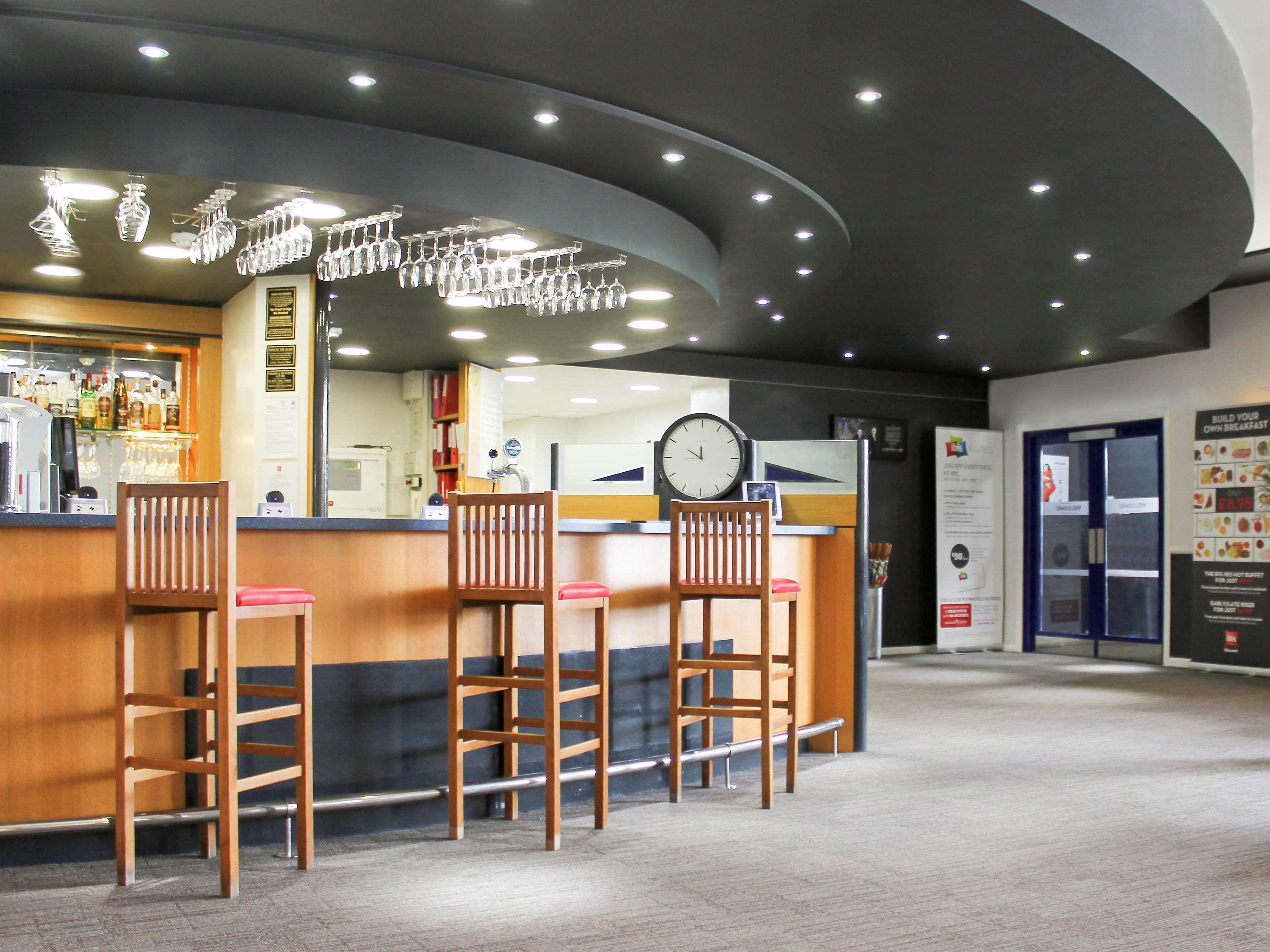 Ibis Cardiff Gate - International Business Park Hotell Eksteriør bilde