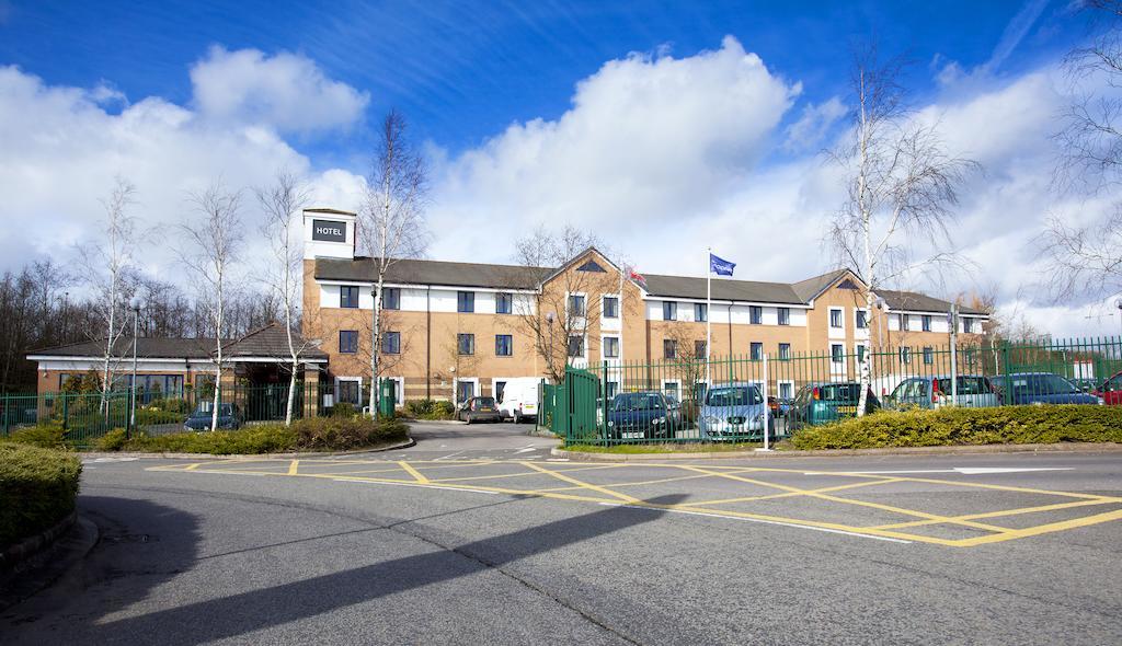 Ibis Cardiff Gate - International Business Park Hotell Eksteriør bilde