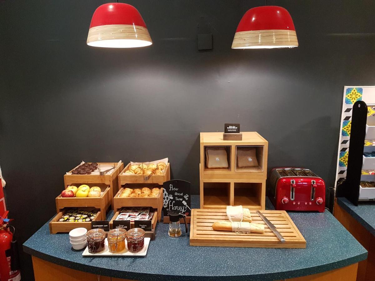 Ibis Cardiff Gate - International Business Park Hotell Eksteriør bilde